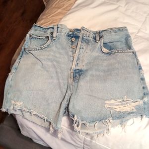 Worn once!AGOLDE HIGH RISE SLIM LEGS RILEY SHORT